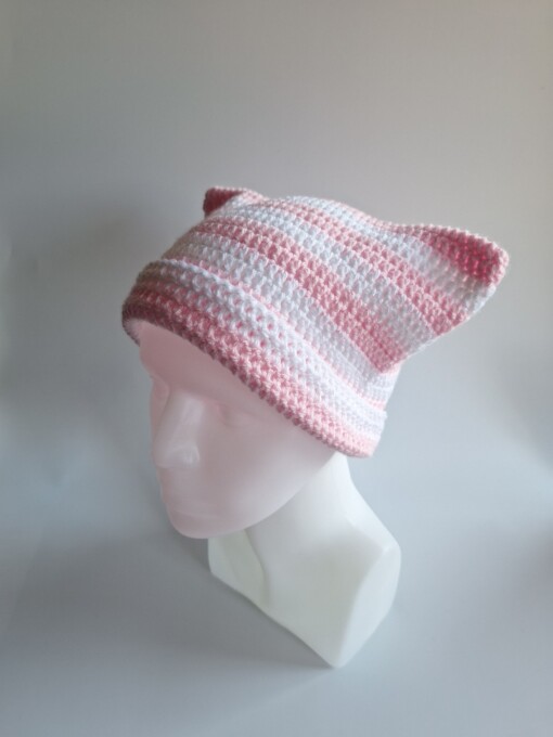 Gehaakte muts 'Baby pink & white'