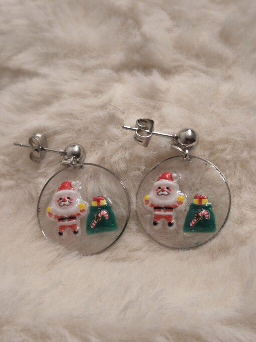 Kerstman en ket zijn cadeau zak Resin ronde zilver oorbellen