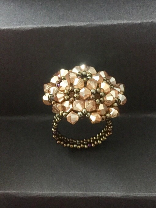 Bloemenmand ring - Honingschuim