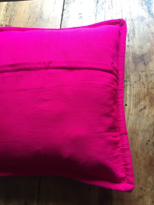 Roze blauw geel mexicaanse kussenhoes uit de Chiapas regio