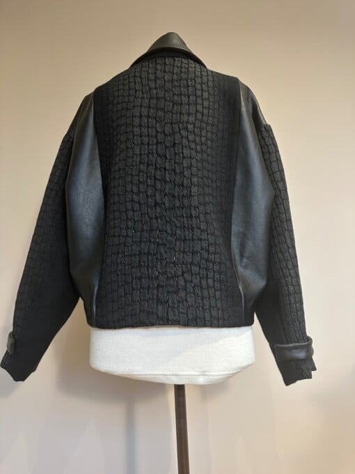 Statement Piece - Bomberjas