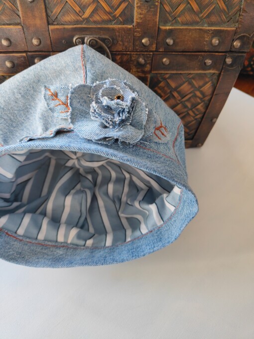 denim baret met bloem