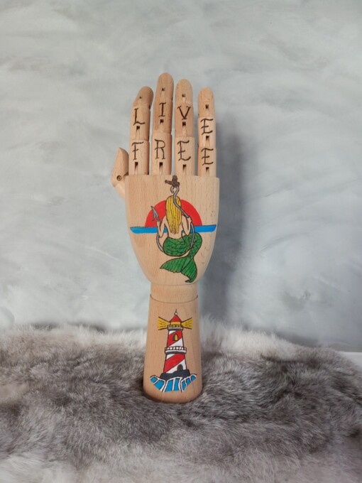 Kunst houten Tattoo hand zeemeermin