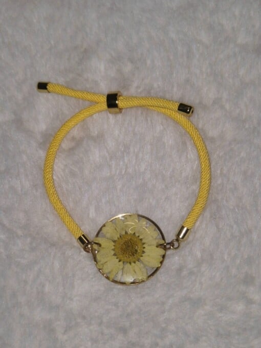 Adjustable Gele ronden resin armband