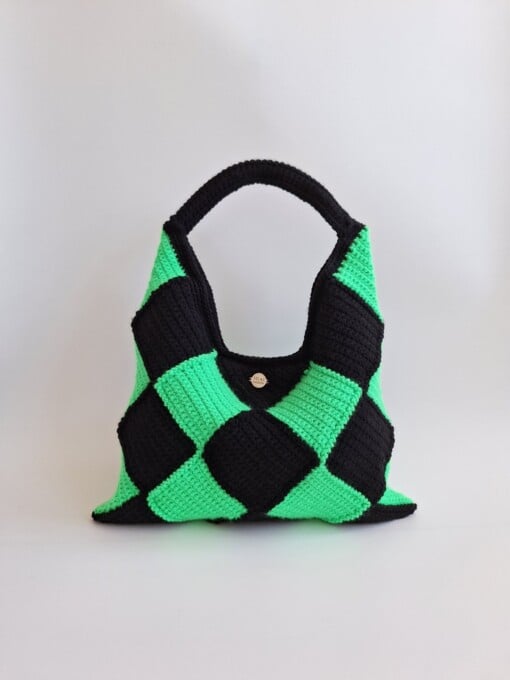 Gehaakte checker handtas 'Zwart en neon groen'