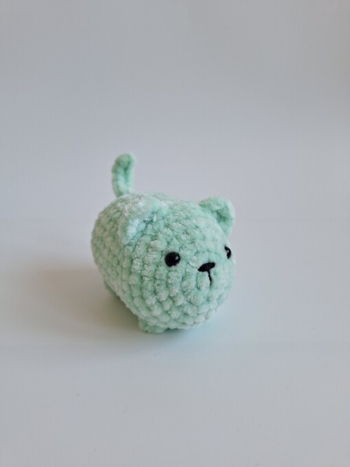 Gehaakte knuffel 'Green cat'
