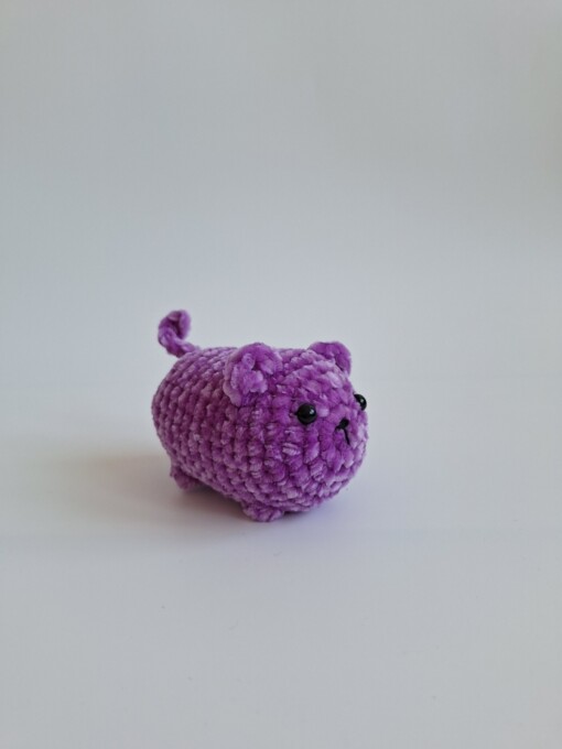 Gehaakte knuffel 'Purple cat'