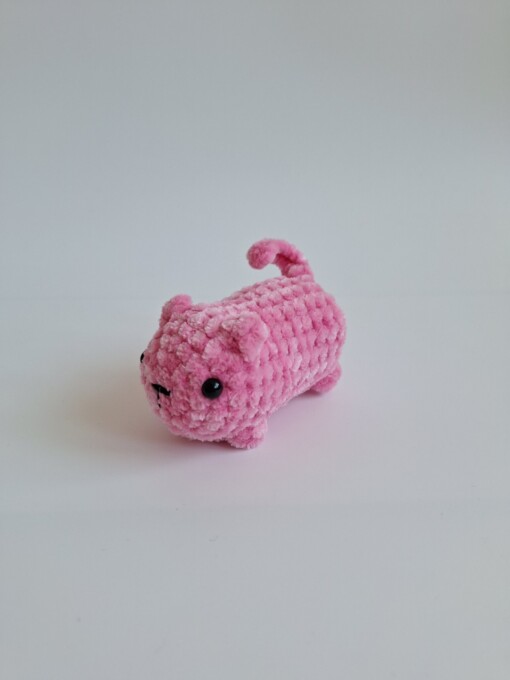 Gehaakte knuffel 'Small pink cat'
