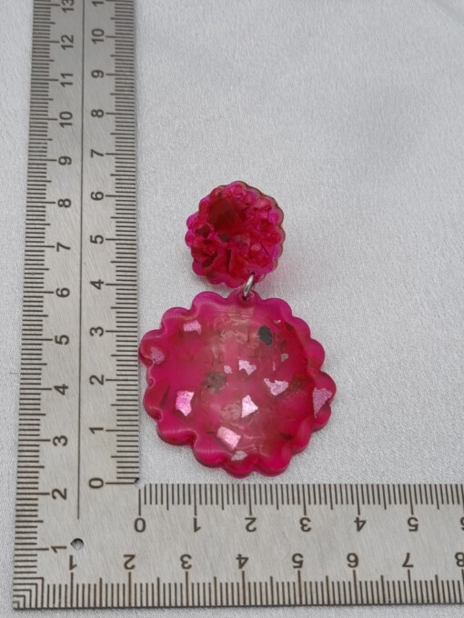 Handgemaakte epoxy oorbellen 'schulp' - roze