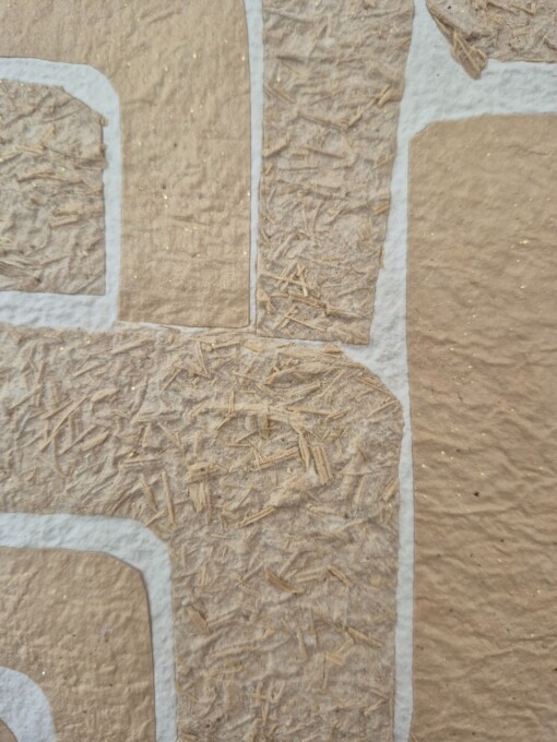 Handgeschept papier abstracte vormen in een houtkleurige A4 lijst