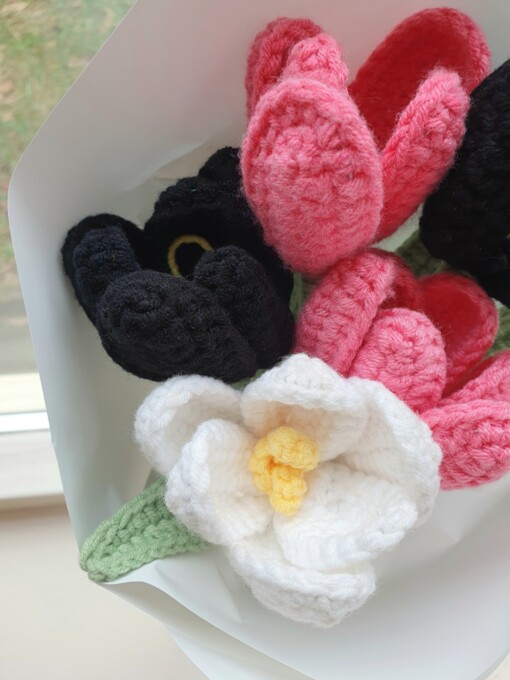 gehaakte tulpen boeket.