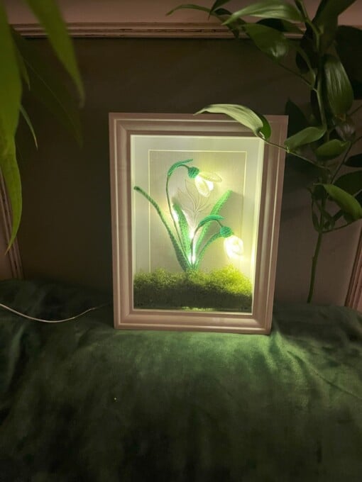 Handgemaakte Haak Sneeuwkloklamp – Stralende Bloemen in een Lijst-Tuin