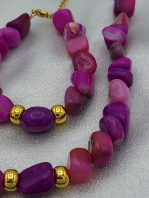 Handgemaakte sieraden set natuursteen - Magenta