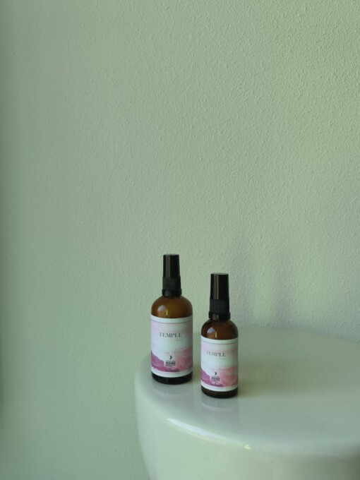Meditatie en yoga spray Temple Mist met vetiver, frankincense en mirre