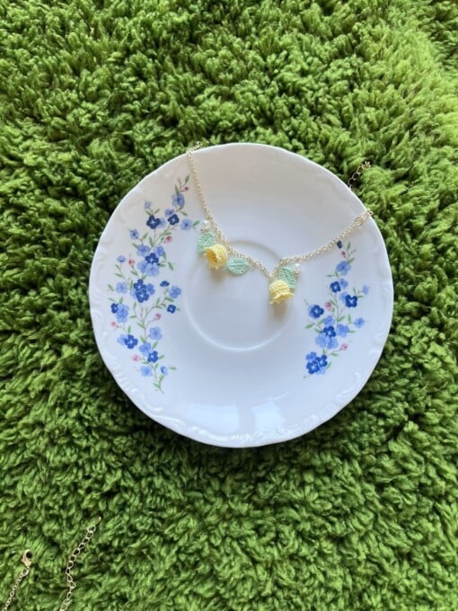 Micro Gehaakte Lelietjes-van-Dalen Armband