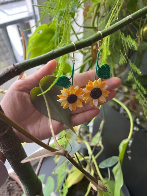 Micro Gehaakte zonnebloem Oorbellen