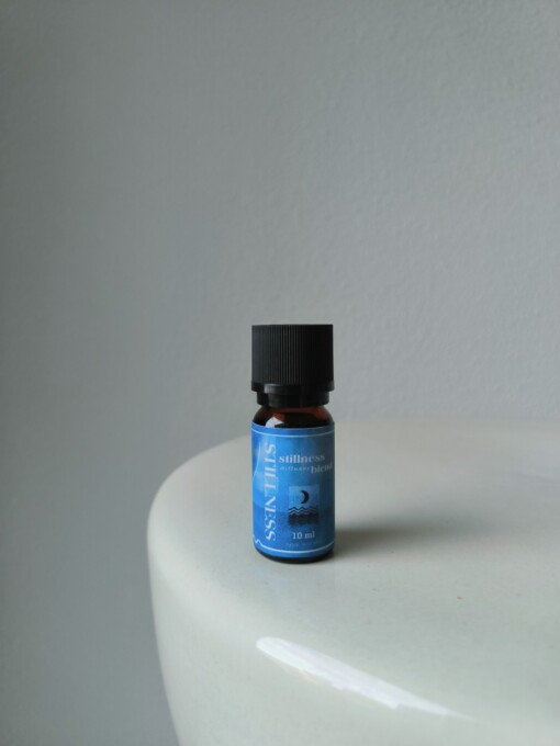 Stillness – etherische olie blend met Frankincense, Mirre & Cederhout voor meditatie