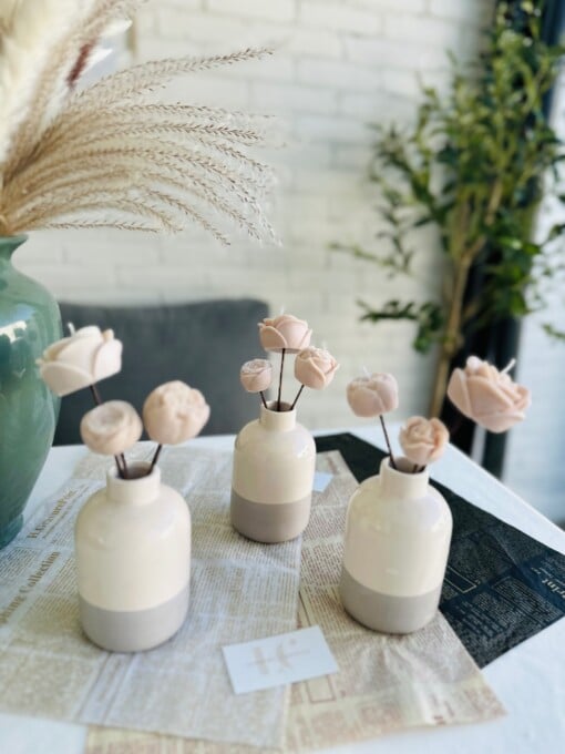 Serenity Bloom – Decorative Candle Arrangement