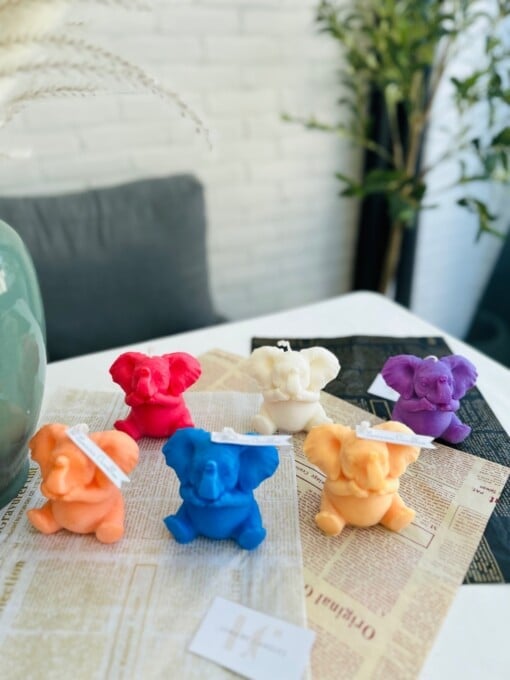 Sitting Elephant