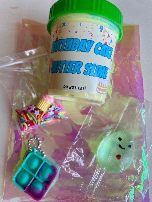 Slijmfeestgunsten - voorgevulde, kant-en-klare cadeauzakjes voor kinderfeestjes met ambachtelijk handgemaakte boterslijm, squishy en fidget popper-speelgoed