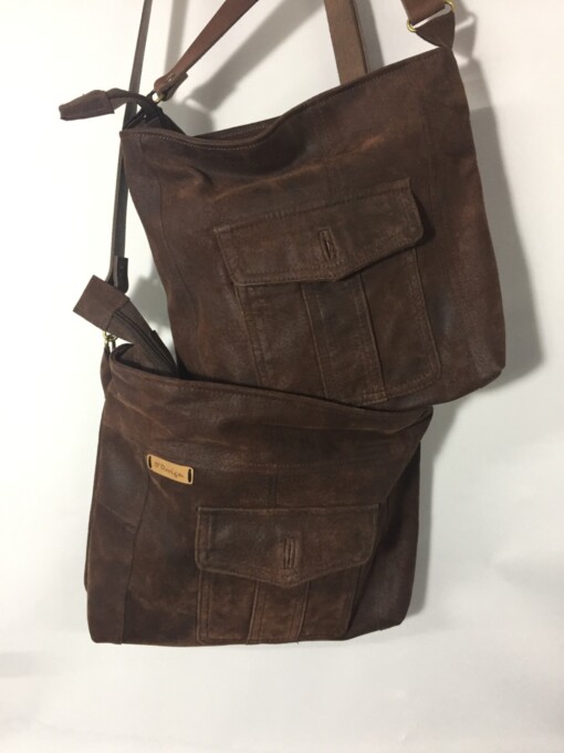 Tassen met een verhaal – Herinneringstassen van vintage kleding & leer Handgemaakt van gerecycled materiaal met emotionele waarde.
