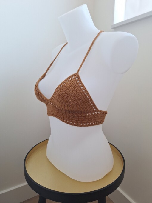 Gehaakt topje 'Boho top caramel'