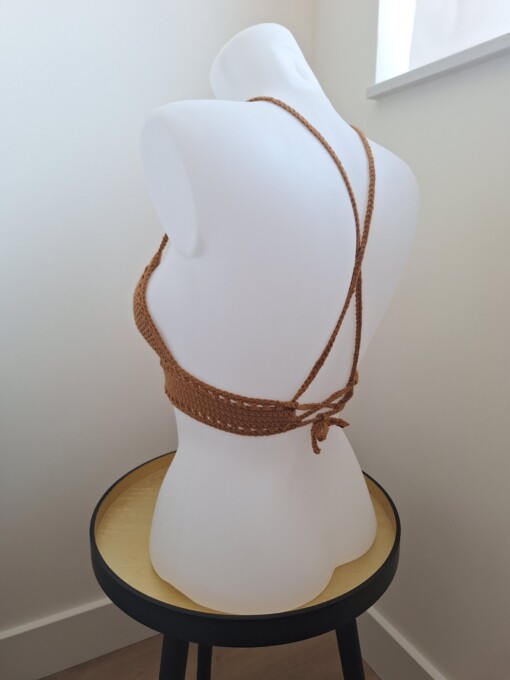 Gehaakt topje 'Boho top caramel'