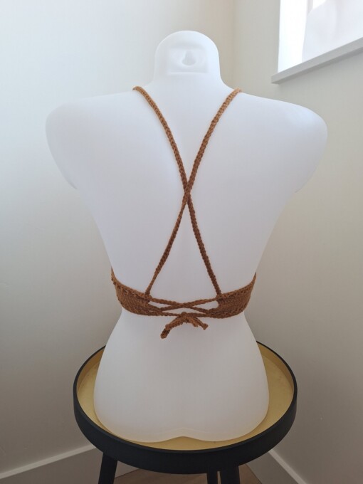 Gehaakt topje 'Boho top caramel'
