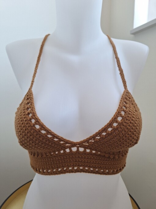 Gehaakt topje 'Boho top caramel'