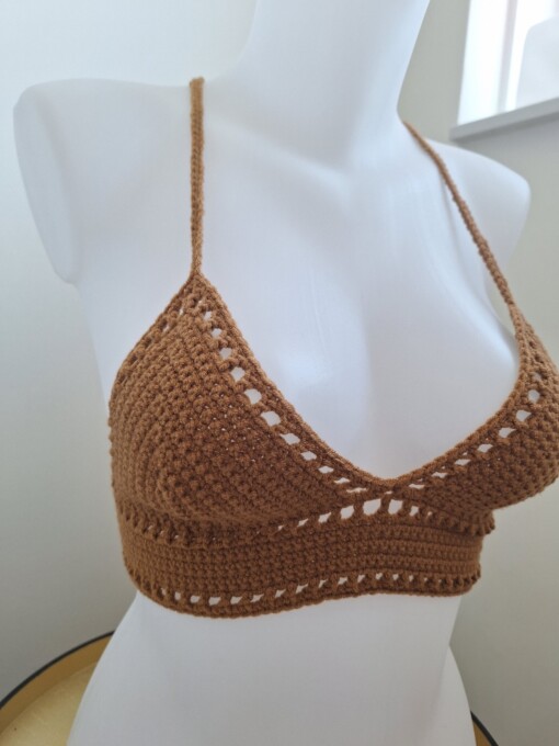 Gehaakt topje 'Boho top caramel'