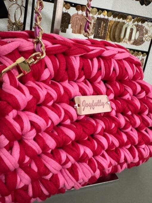 Handgemaakte zomerse clutch van gerecycled materiaal
