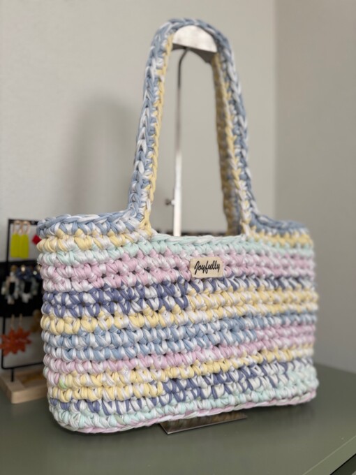 Joyfully – Duurzame Shopper in Zachte Pasteltinten