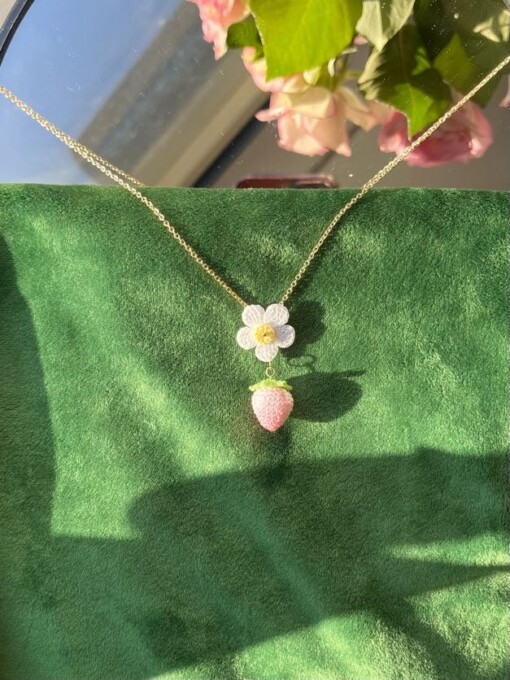 Micro Gehaakte Aardbei Ketting