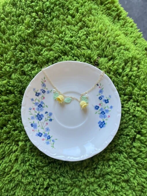 Micro Gehaakte Lelietjes-van-Dalen Armband