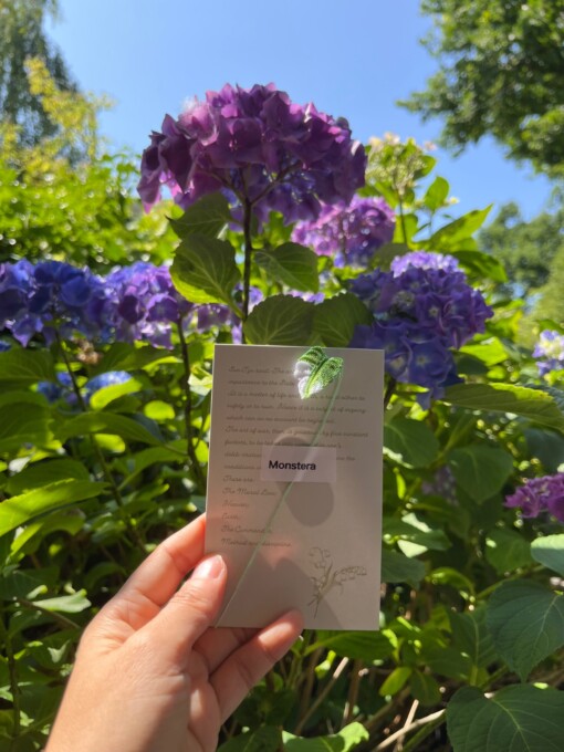 Micro Gehaakte Monstera Blad – Boekenlegger & Magneet