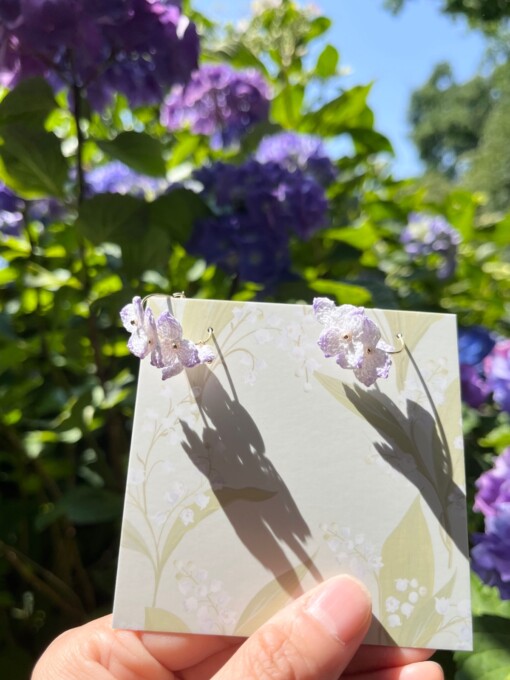 Micro Gehaakte Paarse Bloesems – Oorringen