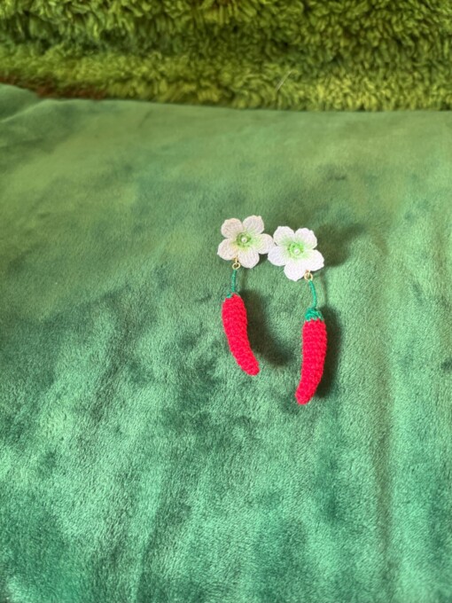 Micro Gehaakte Rode Chilipeper Oorbellen