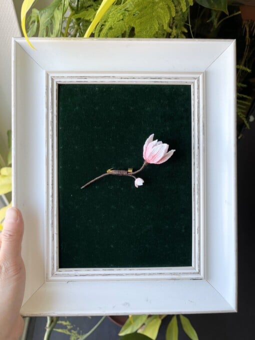 Micro gehaakte Magnolia Bloemenbroches