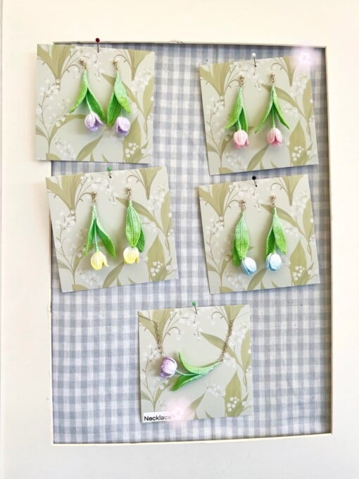 Micro gehaakte tulp oorbellen