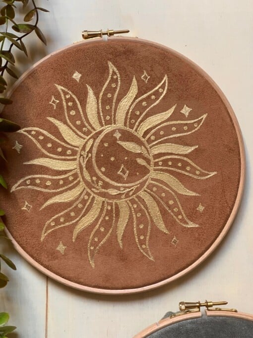 Muurhanger sun