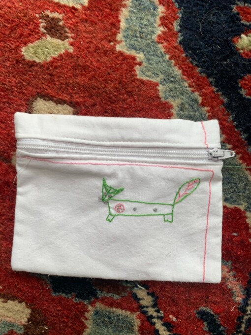 Portemonneetje met geborduurd vosje en witte rits