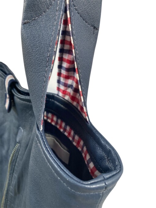 Tassen met een verhaal – Herinneringstassen van vintage kleding & leer Handgemaakt van gerecycled materiaal met emotionele waarde.