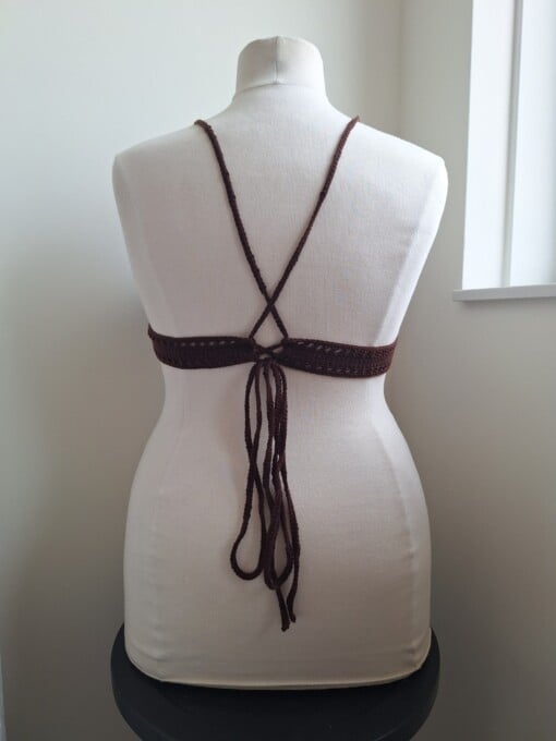 Gehaakt topje 'Boho top koffie'