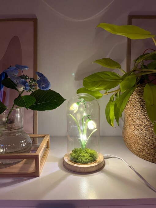 Gehaakte Sneeuwklokjeslamp – Zacht Licht, Lentegevoel