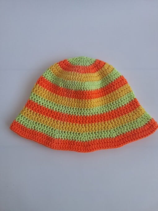 Gehaakte bucket hat 'Groen, oranje en geel'