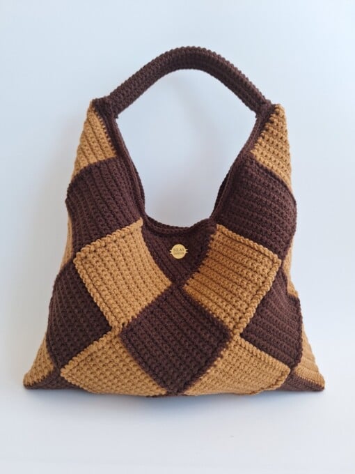 Gehaakte checker handtas 'Bruin en caramel'