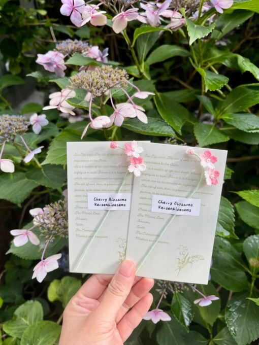Micro Gehaakte kersenbloesems Boekenleggers