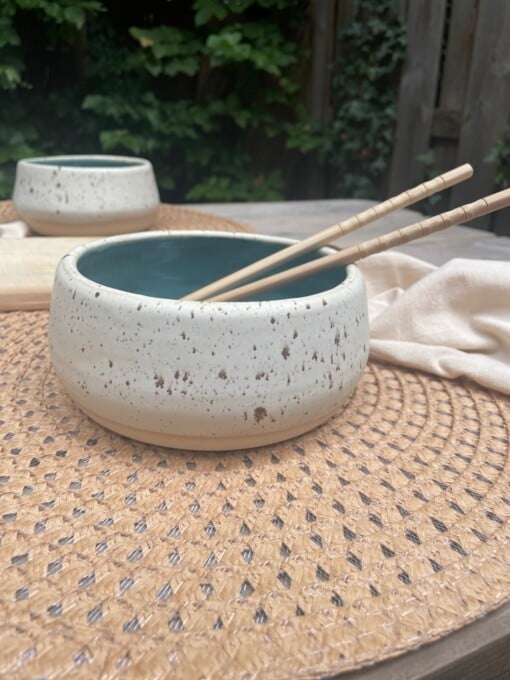 Ontbijtbowls / ramenbowls turquoise wit spikkel
