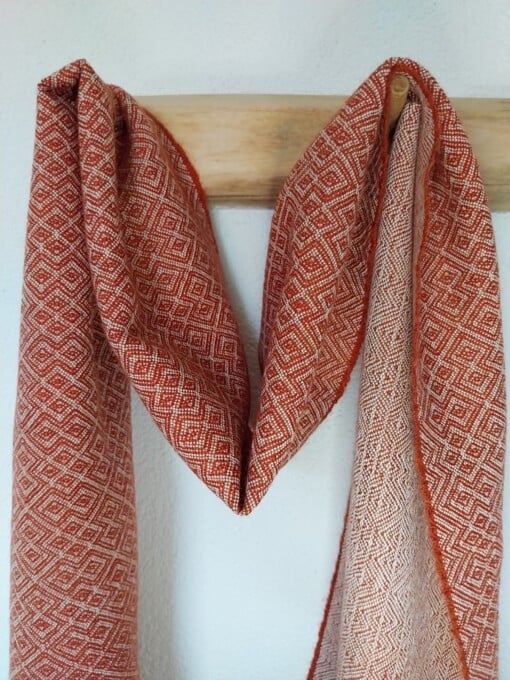 Oranje shawl handgemaakt