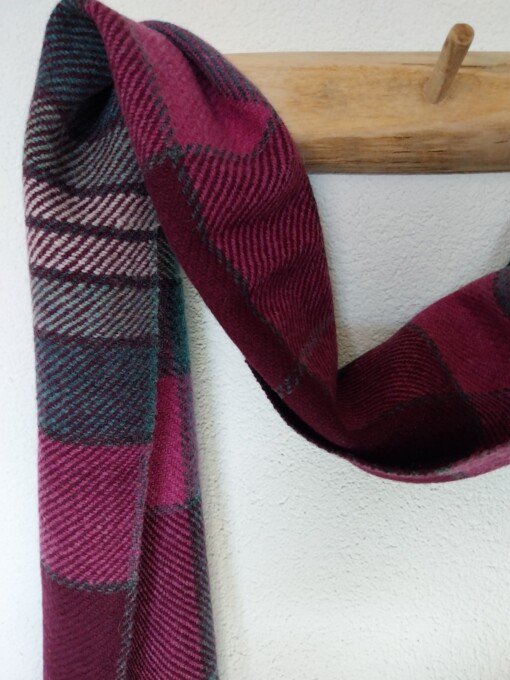 Veelkleurige shawl van merinowol - Vrolijk & Uniek